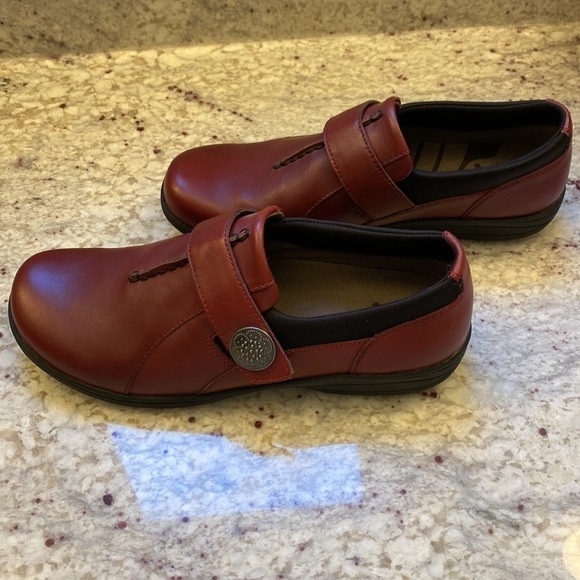 Abeo Smart Leather Clog Size 8 3540- Red/maroon - Picture 2 of 14